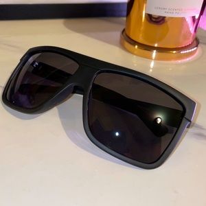 Quay Barnun sunglasses